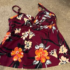 Women’s plus size bathing suit top